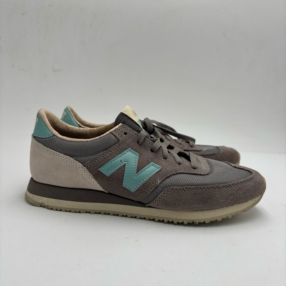 New Balance Women’s 7.5 X J. Crew Grey Suede 620 Lace Up Sneakers - Picture 1 of 9